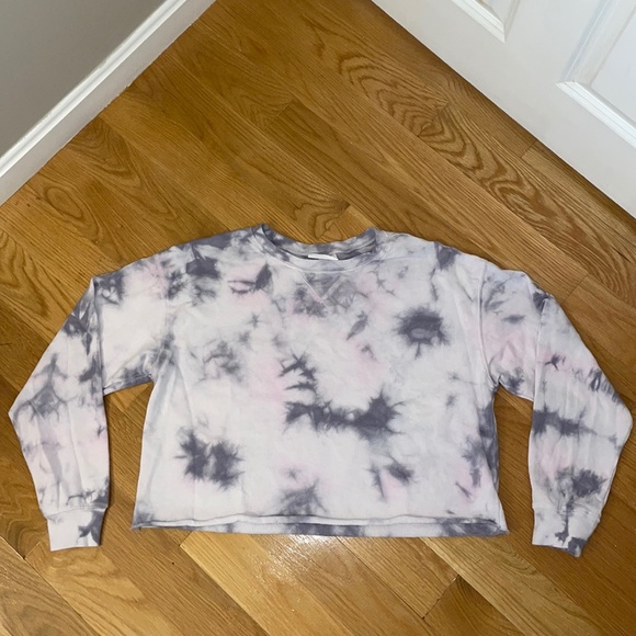 Matching set. - Picture 1 of 2